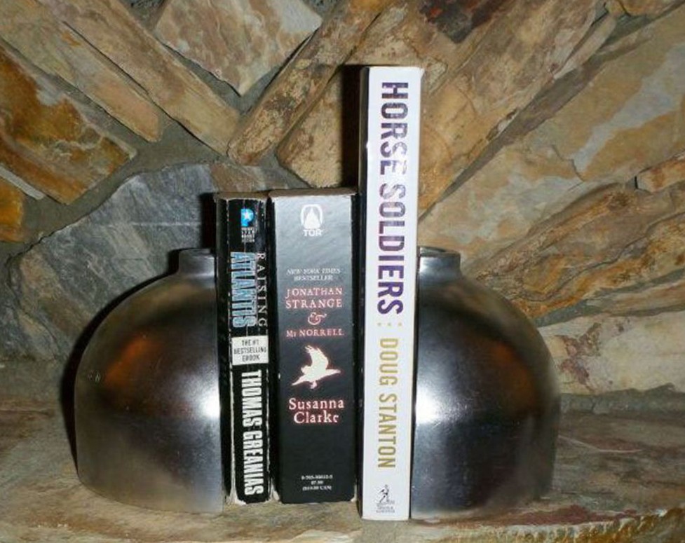 001 scuba tank bookends