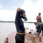 1280px Myanmar Coal Divers