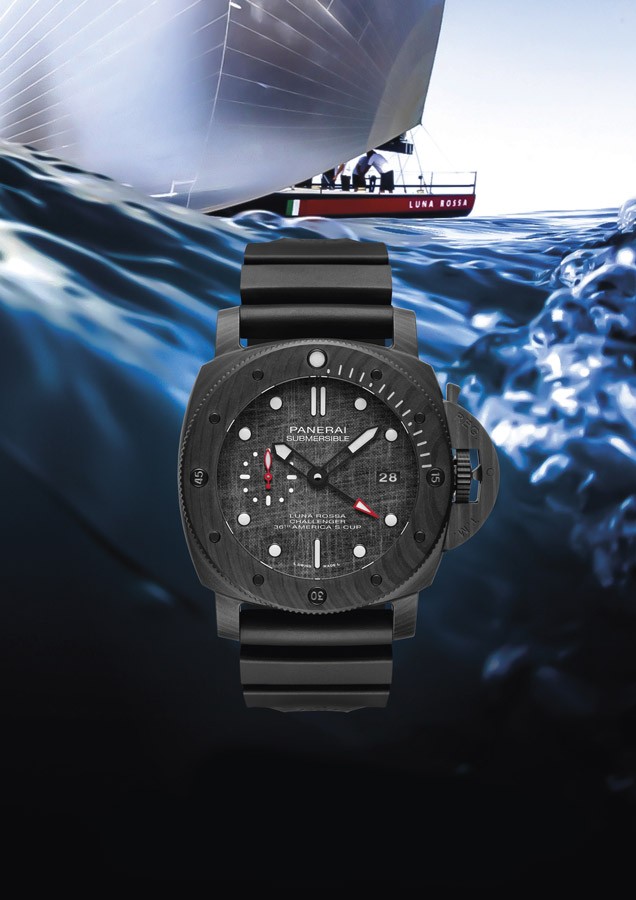 Panerai Submersible Luna Rossa