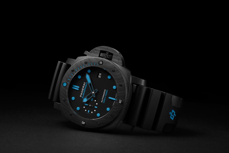 Panerai Submersible Carbotech™