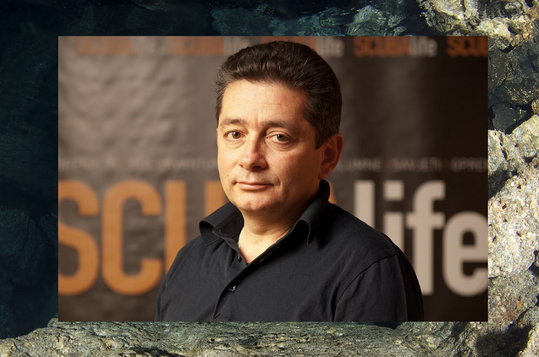 Doktor Mario Franolić specijalist je hitne medicine, liječnik podvodne i hiperbarične medicine, mentor u Zavodu za podvodnu i hiperbaričnu medicinu KBC Rijeka i pročelnik HGSS stanice Pula
