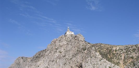 Talijani s ronilačkim bocama love ribe na Palagruži