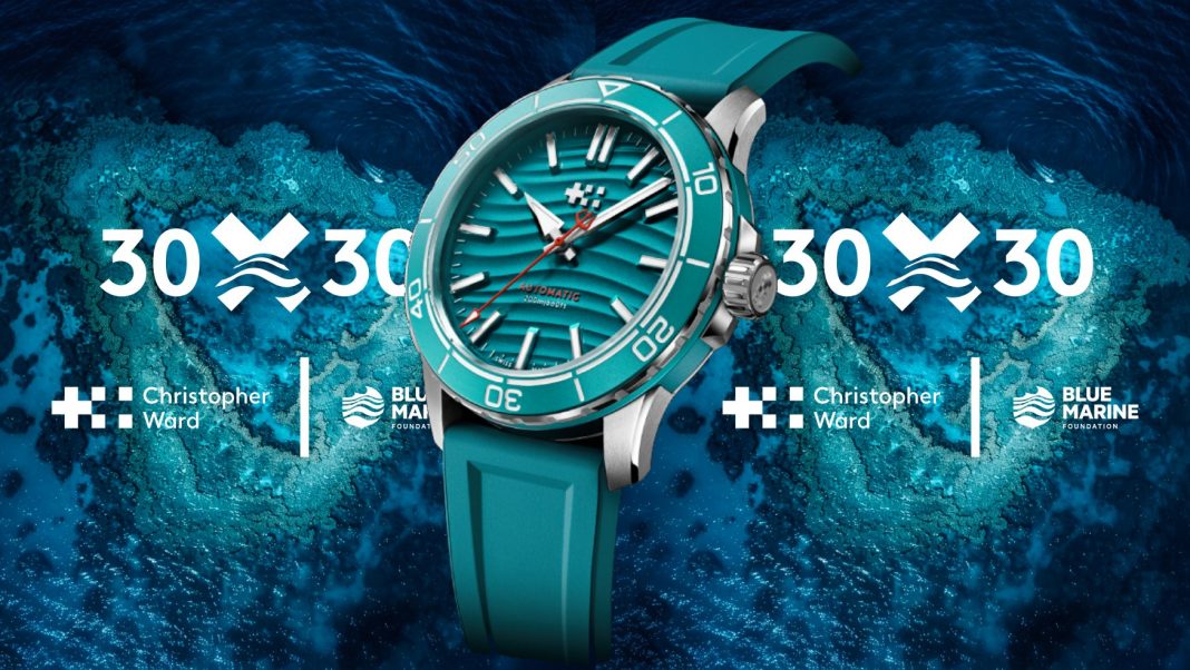 Christopher Ward Trident 30×30