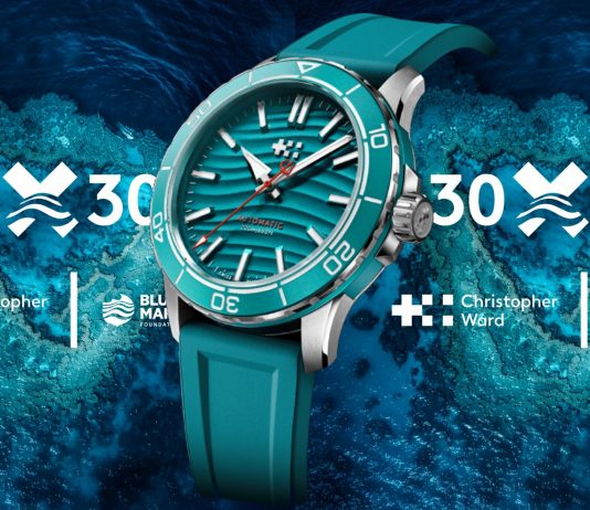 Christopher Ward Trident 30×30